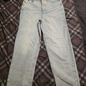 Universal Thread Light Wash Straight Leg Jeans